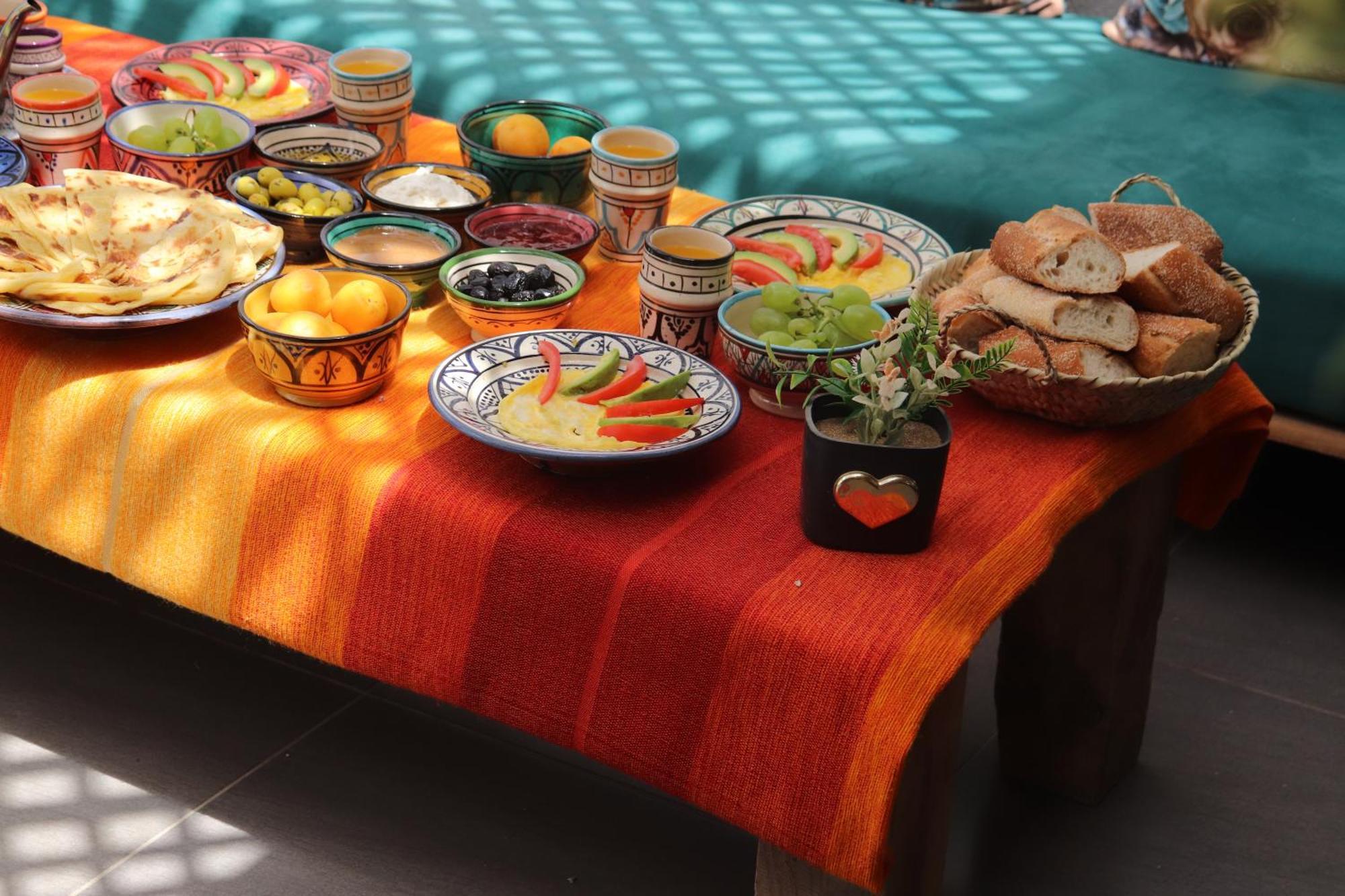 Amazigh Surf House Otel Agadir Dış mekan fotoğraf